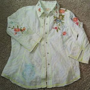 Love Polly pearl snap button shirt size L.